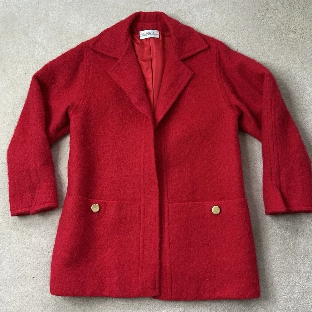 Saks Fifth Avenue Vintage Women's Small Red Boucle Coat ILGWU Mod Made In USA